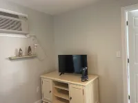 Ocean views from every window.  5min walk to the quiet end of the beach!