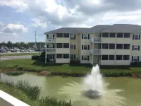 Spacious Condo with Pool Near Beach- New Floors and Furniture!