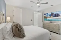 CLOSE TO DISNEY / FREE SHUTTLE / PRIVATE POOL AND SPA