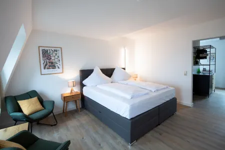 AP 6 Zimmer mit Kingsize-bett und Seeblick Отели в г. Барт