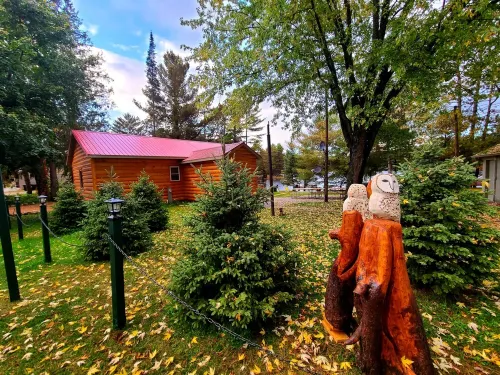 Lake view cabin 4 bedroom. Post lake Wi