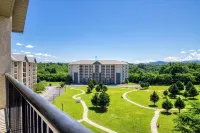 Luxurious 2Bed 2Bath Condo • Mountain Views • Virtual Check-In