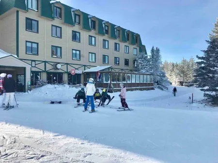 A Walk in the Clouds - 4 Season Getaway -Ski-In Ski-Out Condo