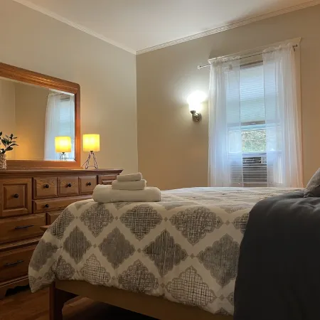 3-Bedroom Apt Near Prov College & Downtown Providence