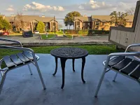 Lake Condo , Cozy and Modern 1 Bedroom 1 Bath.