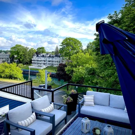 Riverwalk One Condo with rooftop deck