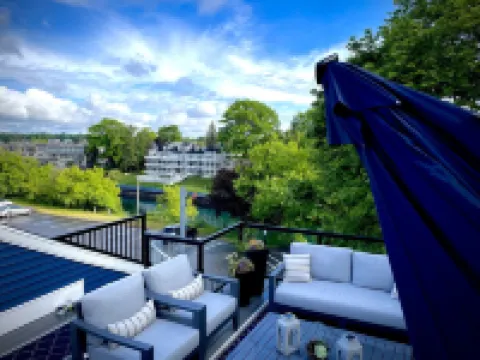 Riverwalk One Condo with rooftop deck