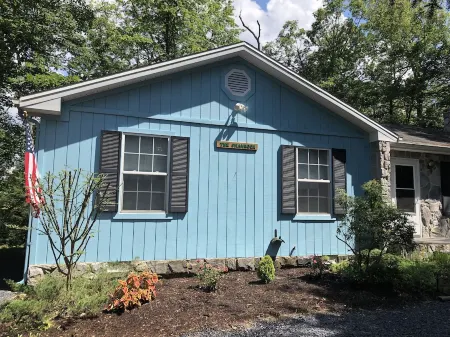 Serenity at The Shamrock Отели в г. Басай