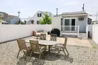 Steps to the Beach and the Boards! Hotels in Seaside Heights