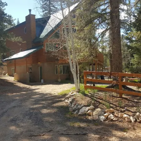 Beautiful Luxurious Cabin - The perfect getaway!