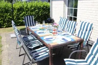 Luxurious FH near the dike, sauna, fireplace, garden, beach chair (8 adults & baby) - 3-Sterne