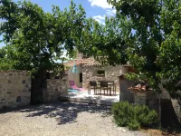 3 stars COTTAGE HOUSE IN STONE VALLEY MIDDLE PT ARC in Lagorce