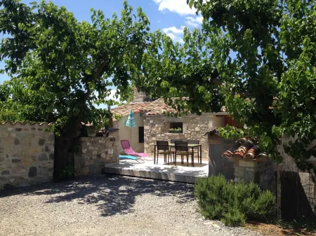 3 stars COTTAGE HOUSE IN STONE VALLEY MIDDLE PT ARC in Lagorce