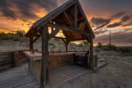 4Br Mount Lemmon Retreat Hot Tub-Pool - Sleeps 18! Отели в г. Каталина