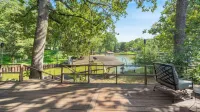 Peaceful Lakefront Retreat on Cedar Creek Lake! Large Deck + Great Fishing