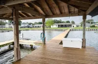 Tranquil Lakefront Retreat