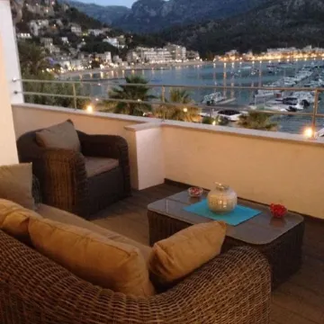 Spacious apartment with large terrace and summer kitchen