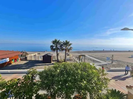 Laguna Beach apartment with unobstructed sea view