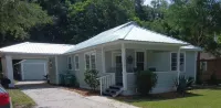 Cozy Private Home @ Blue Moon Cottage in Historic Deland, Fl.