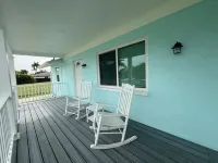 Blue Water Retreat @ Vanderbilt- steps to beaches/shopping/dining/entertainment!