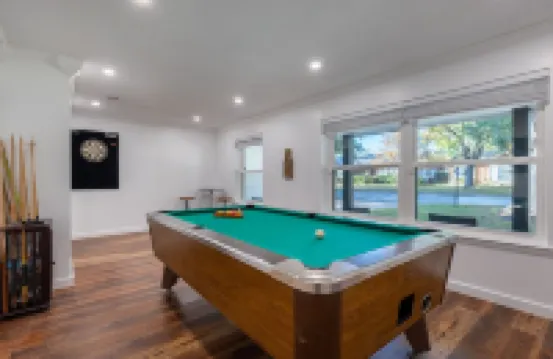 Spacious 6BR by AT&T Stadium Stockyard Heated Pool