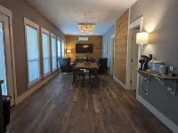 Restful cottage close to antique shopping and mountain biking