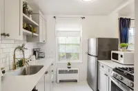 Classy 1BD near U of U - 1 mile/ fast WI-FI