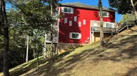 Hidden Retreat Huge family area. Fireplace, outside grill,  private, secluded.