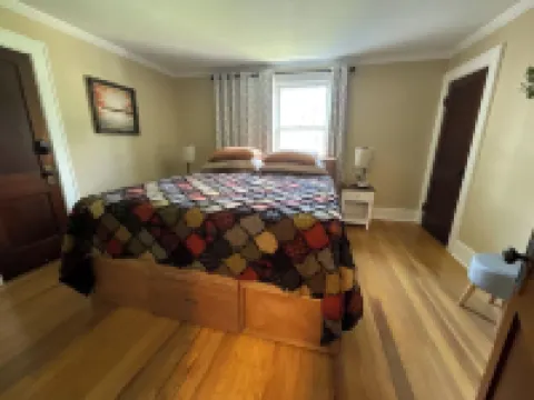 Updated Craftsman home, quiet setting, porch swing overlooking Old Town Park.