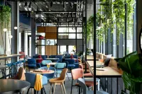 Moxy Plymouth - breakfast