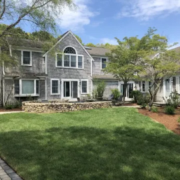 Expansive Cape Cod Family Retreat