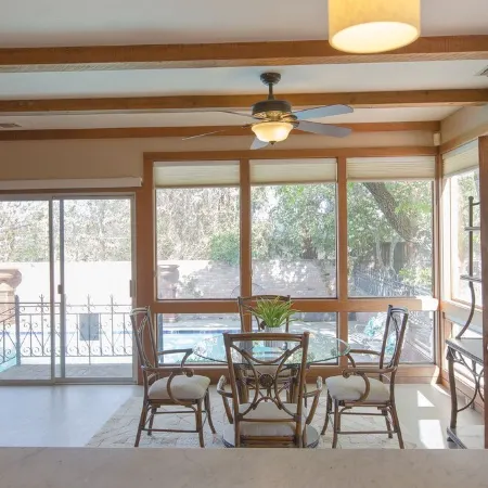 Historic Downtown House and Pool in Paso Robles Wine Country