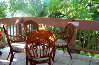 Beautiful Kamaole Beach Park two bed two bath Condo