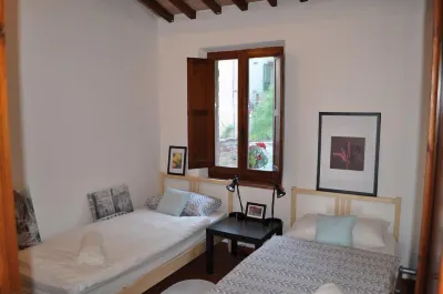 INDEPENDENT HOUSE LARGE TERRACES & SPECTACULAR VIEWS in CENTER W. PARKING