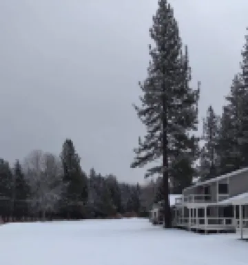 Plumas Pines Golf Resort. Updated Condo on the 4th Fairway. EV Charger on Site.