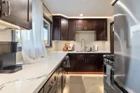 The Sunlit Vista, 2BR Home in Richland w/ Fenced Backyard