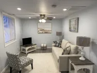 Quaint cottage one block from water