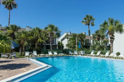 Beach Side Premium Condo - Private Beach Access