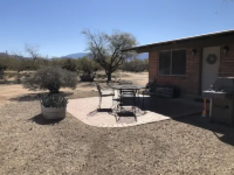 Quiet 3 acre Ranch Home with incredible mountain views!! 丹戈豪園酒店