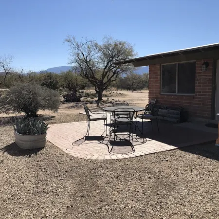 Quiet 3 acre Ranch Home with incredible mountain views!!