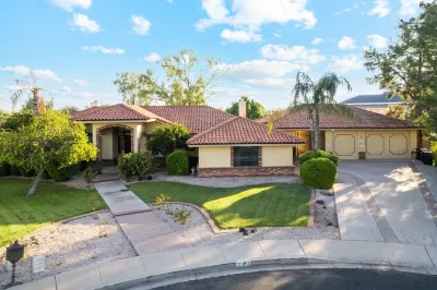 One-of-a-Kind Home w Mini Golf + Pool & Spa Tub Hotels near Hope Ave