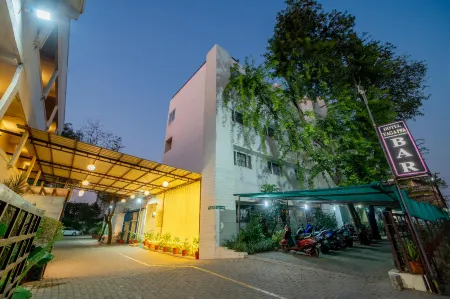 Yagappa Residency Отели рядом с достопримечательностью «Parisutham Nagar Playground»