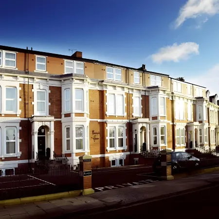 Kensington House by Warren Collection