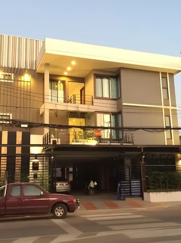 รูปภาพของดิโน่ สตูดิโอ