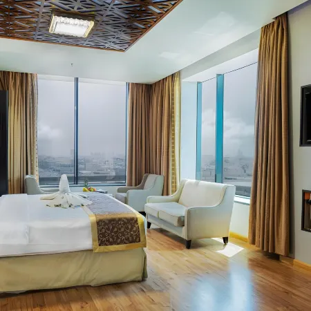 Platinum Seventy Serviced Apartments Отели рядом с достопримечательностью «Банкетный зал Moonlight»