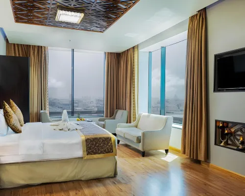 Platinum Seventy Serviced Apartments Hotels near Refan Hall