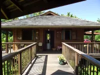 Moorea Surf Inn Hotels in Paopao