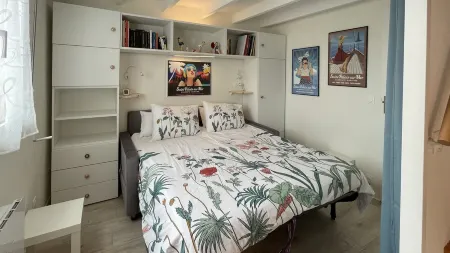 Appartement Refait à Neuf Centre Ville 300 m de la mer au Pied du Marché