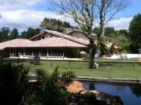 Hôtel la Ferme d'En Chon Các khách sạn ở Biscarrosse