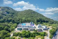 Blue (Blue Road Town Pension) Hotel dekat Jangsa Station